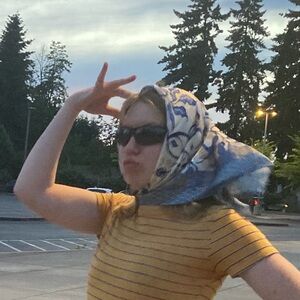 Meet your Posher, Vasi